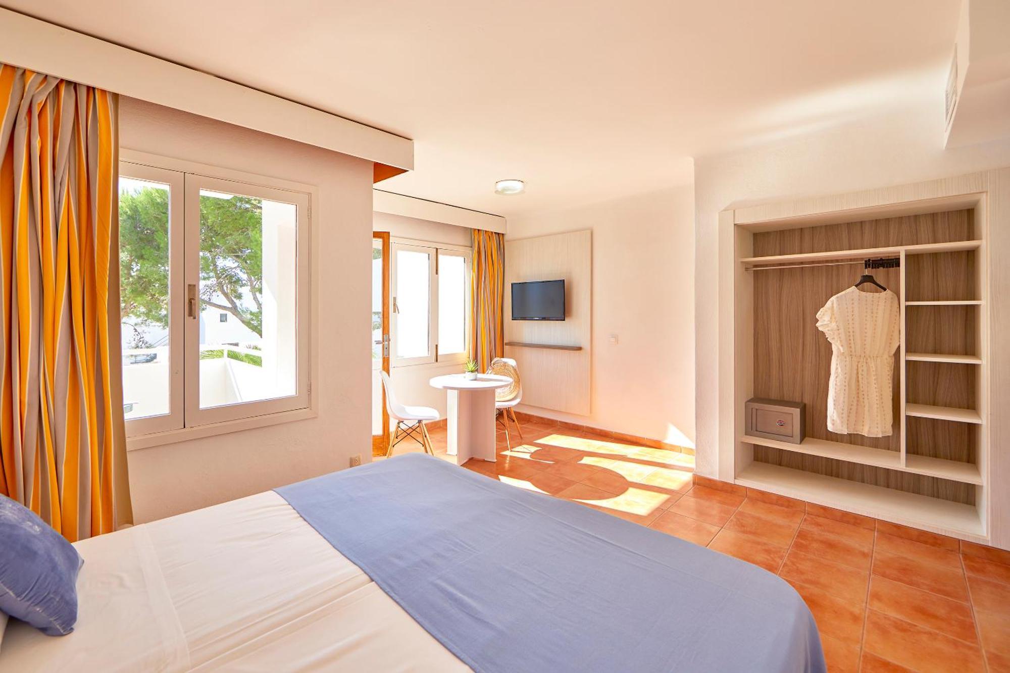 Gavimar Cala Gran Hotel And Apartments Cala D´Or Oda fotoğraf